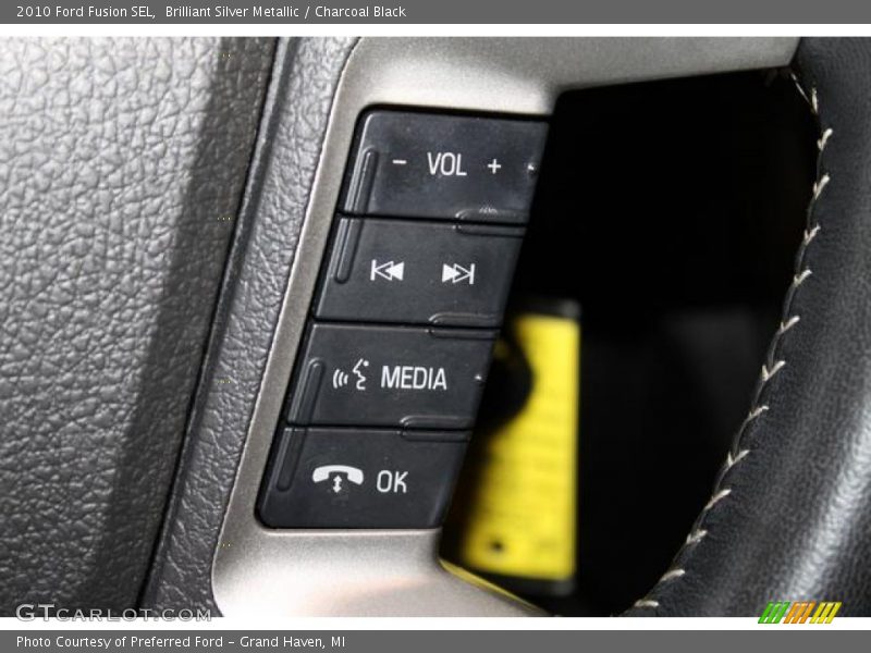 Brilliant Silver Metallic / Charcoal Black 2010 Ford Fusion SEL