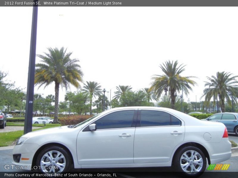 White Platinum Tri-Coat / Medium Light Stone 2012 Ford Fusion SE