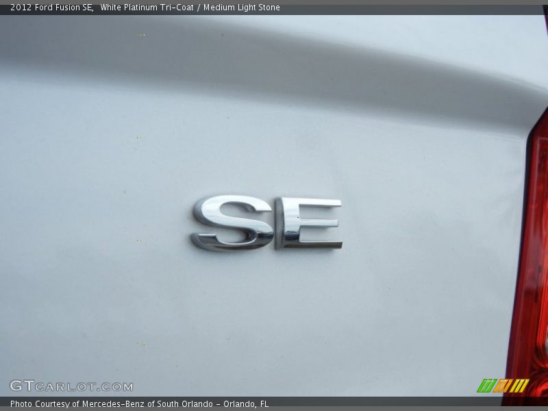 White Platinum Tri-Coat / Medium Light Stone 2012 Ford Fusion SE