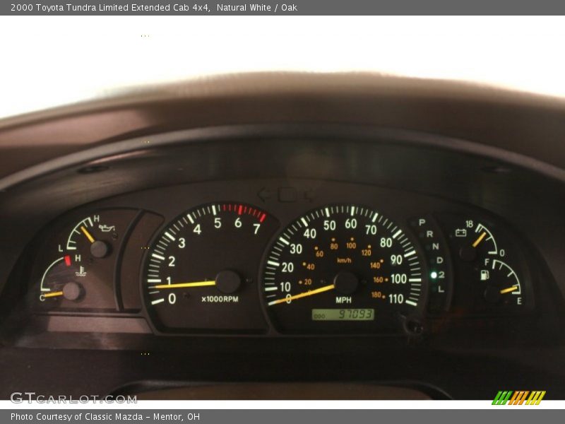 Natural White / Oak 2000 Toyota Tundra Limited Extended Cab 4x4