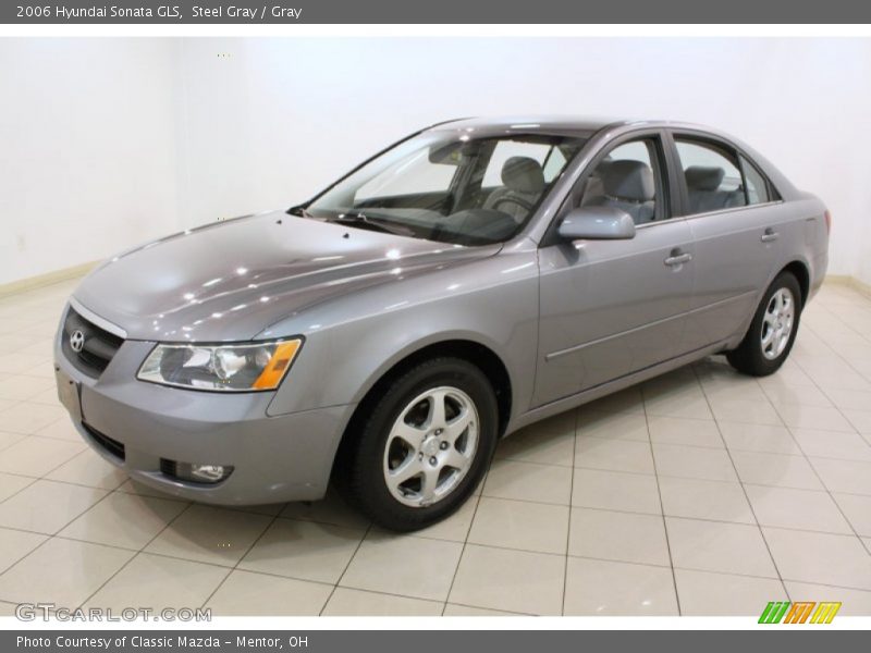 Front 3/4 View of 2006 Sonata GLS