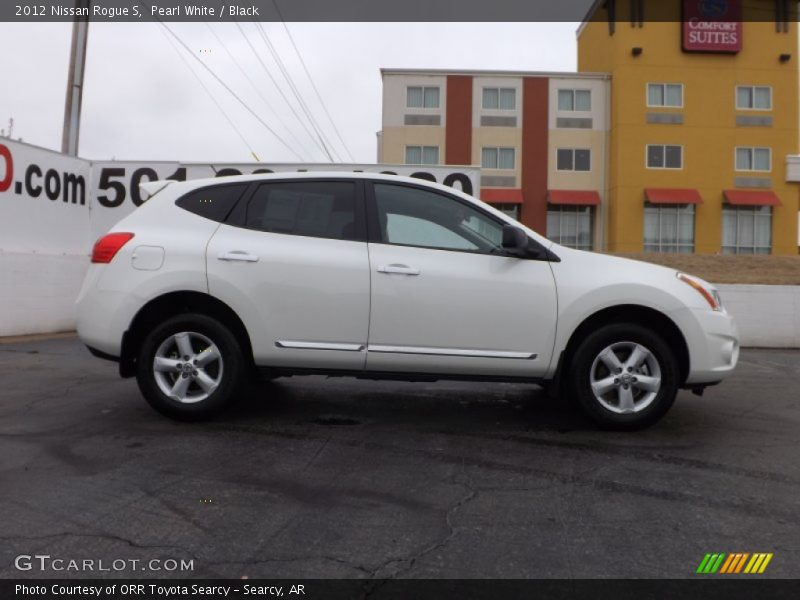 Pearl White / Black 2012 Nissan Rogue S