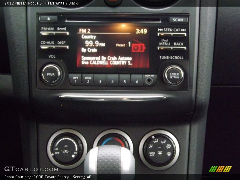 Pearl White / Black 2012 Nissan Rogue S