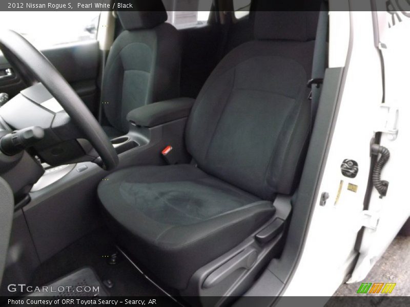 Pearl White / Black 2012 Nissan Rogue S