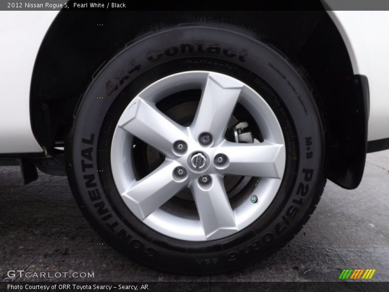 Pearl White / Black 2012 Nissan Rogue S