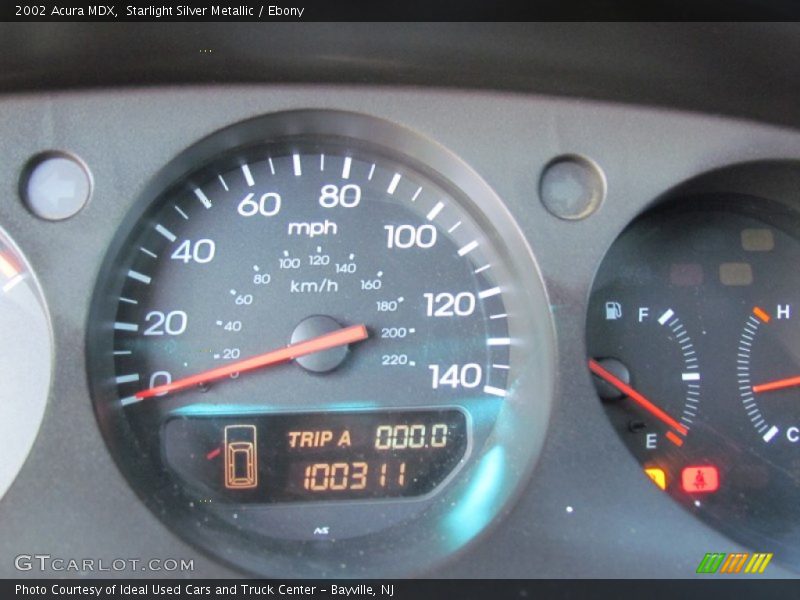 Starlight Silver Metallic / Ebony 2002 Acura MDX