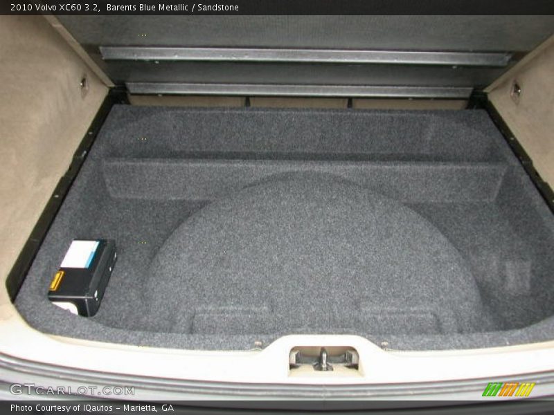 Barents Blue Metallic / Sandstone 2010 Volvo XC60 3.2