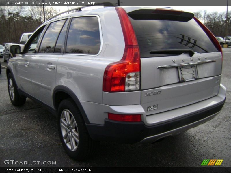 Silver Metallic / Soft Beige 2010 Volvo XC90 3.2 AWD