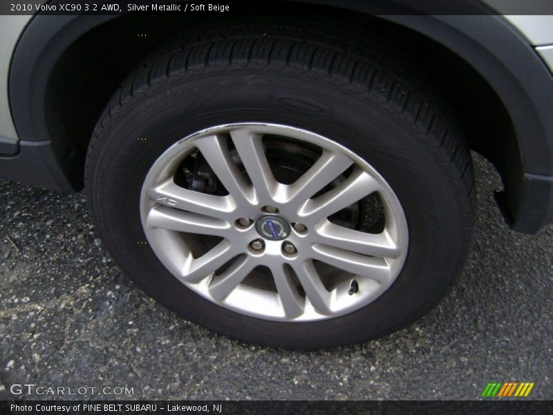 Silver Metallic / Soft Beige 2010 Volvo XC90 3.2 AWD