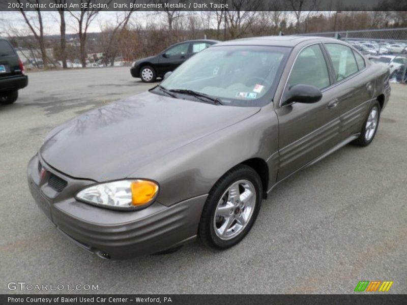 Front 3/4 View of 2002 Grand Am SE Sedan