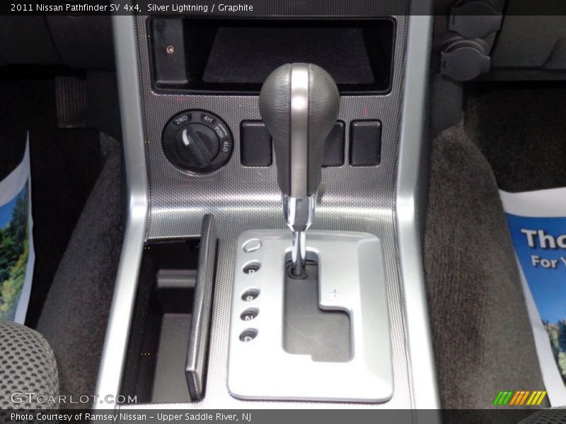 Silver Lightning / Graphite 2011 Nissan Pathfinder SV 4x4