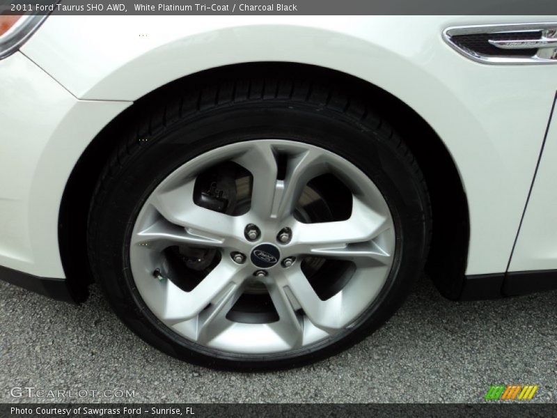 White Platinum Tri-Coat / Charcoal Black 2011 Ford Taurus SHO AWD
