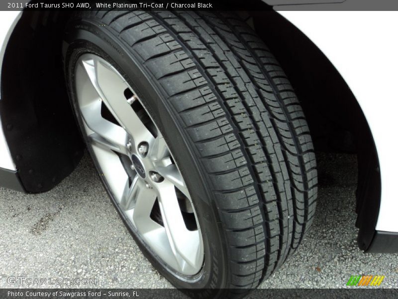 White Platinum Tri-Coat / Charcoal Black 2011 Ford Taurus SHO AWD