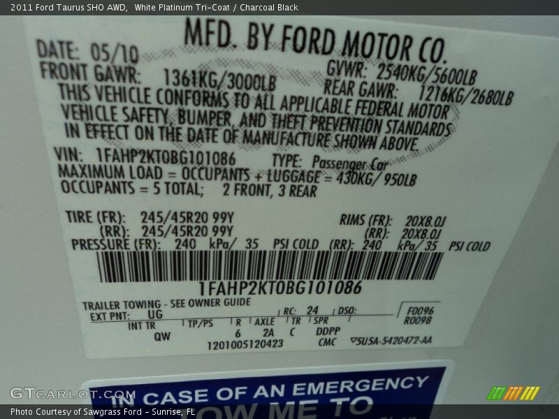 White Platinum Tri-Coat / Charcoal Black 2011 Ford Taurus SHO AWD