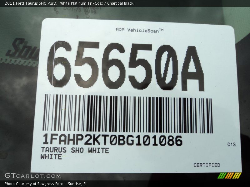 White Platinum Tri-Coat / Charcoal Black 2011 Ford Taurus SHO AWD