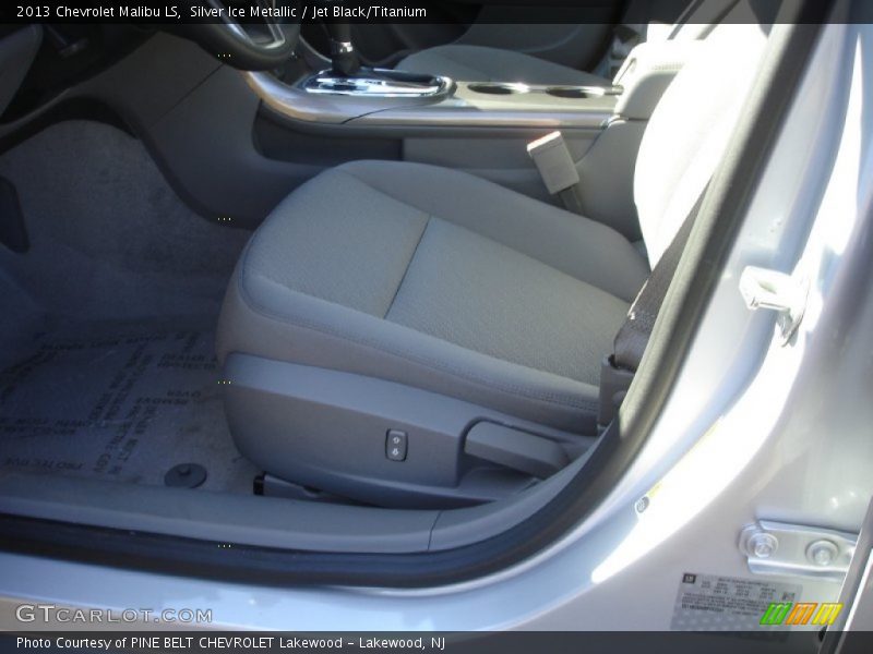 Silver Ice Metallic / Jet Black/Titanium 2013 Chevrolet Malibu LS