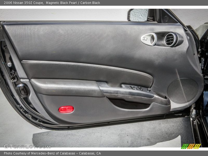 Door Panel of 2006 350Z Coupe
