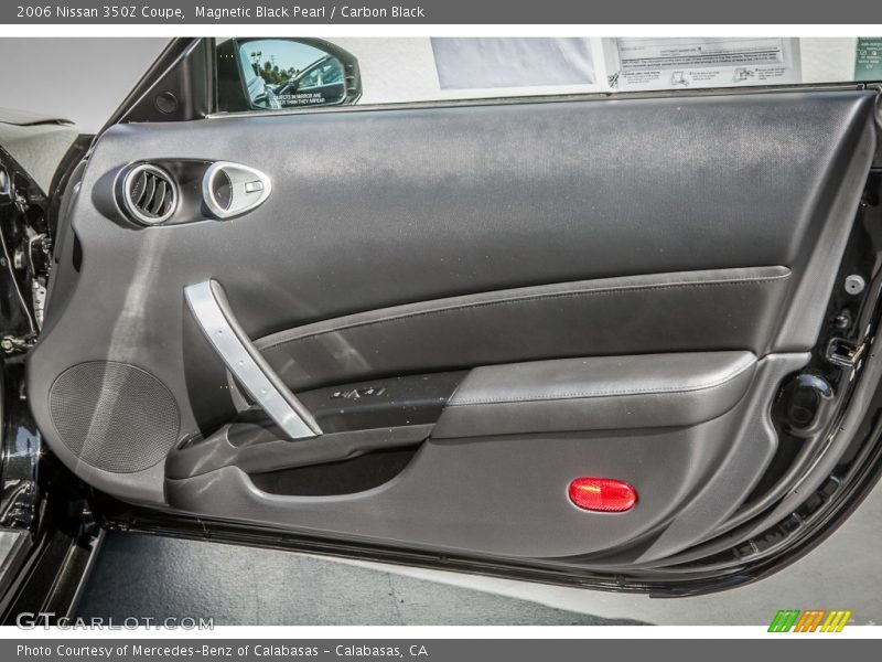 Door Panel of 2006 350Z Coupe