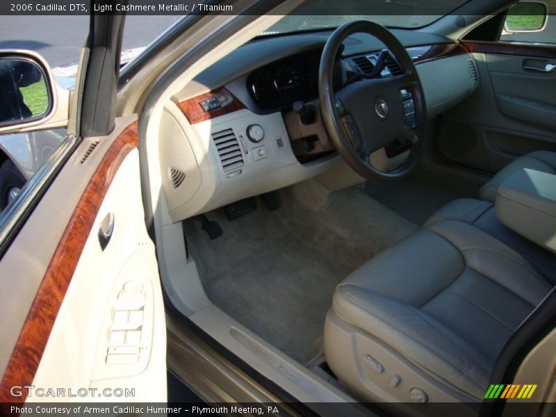 Light Cashmere Metallic / Titanium 2006 Cadillac DTS