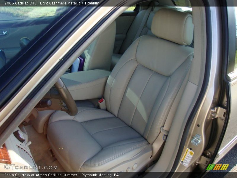 Light Cashmere Metallic / Titanium 2006 Cadillac DTS