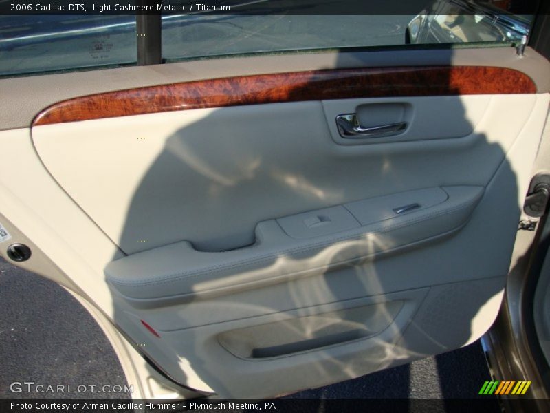 Light Cashmere Metallic / Titanium 2006 Cadillac DTS