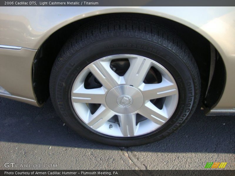 Light Cashmere Metallic / Titanium 2006 Cadillac DTS