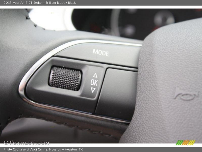 Controls of 2013 A4 2.0T Sedan
