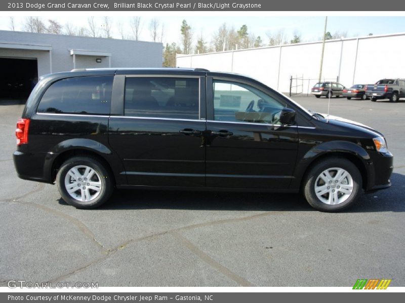 Brilliant Black Crystal Pearl / Black/Light Graystone 2013 Dodge Grand Caravan Crew