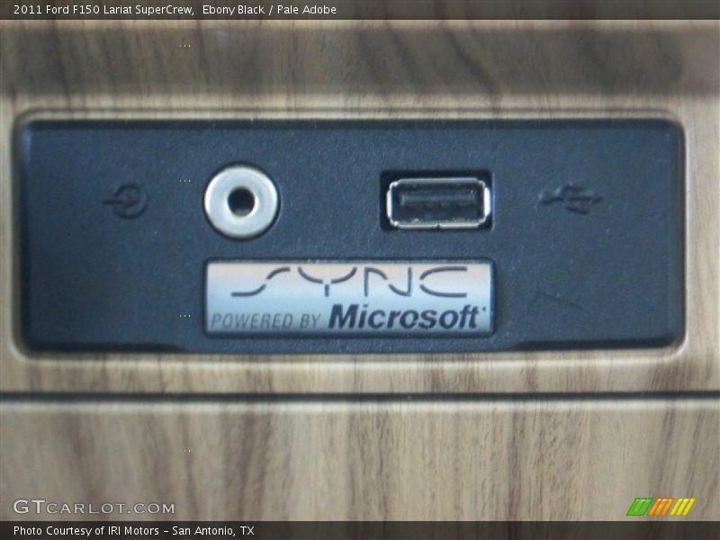 Ebony Black / Pale Adobe 2011 Ford F150 Lariat SuperCrew