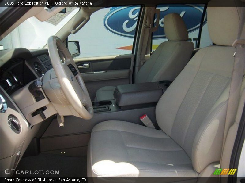 Oxford White / Stone 2009 Ford Expedition XLT