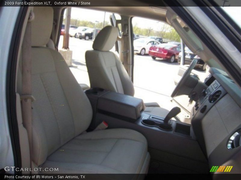 Oxford White / Stone 2009 Ford Expedition XLT