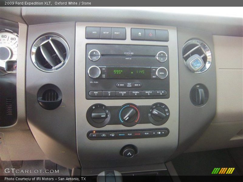 Oxford White / Stone 2009 Ford Expedition XLT