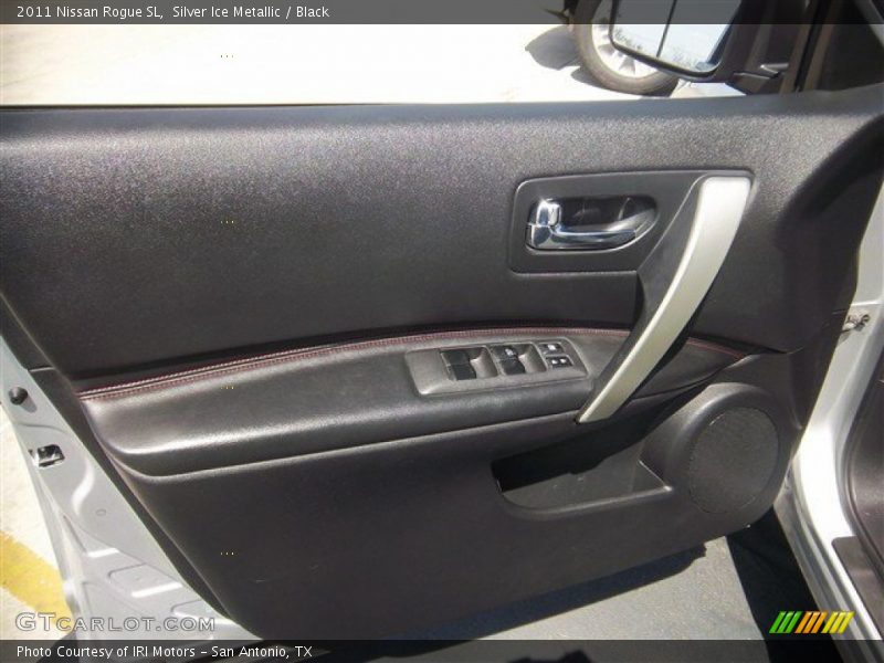 Silver Ice Metallic / Black 2011 Nissan Rogue SL