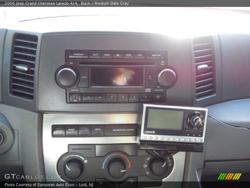 Black / Medium Slate Gray 2006 Jeep Grand Cherokee Laredo 4x4