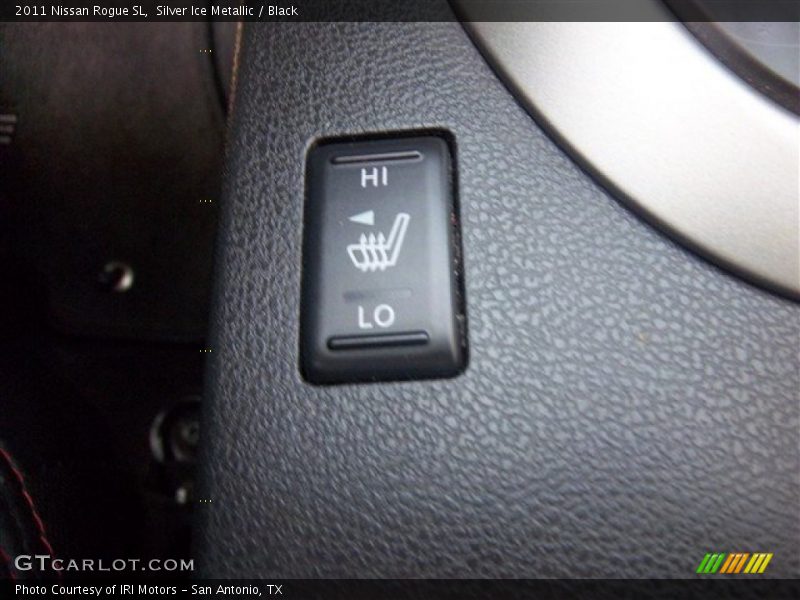 Silver Ice Metallic / Black 2011 Nissan Rogue SL