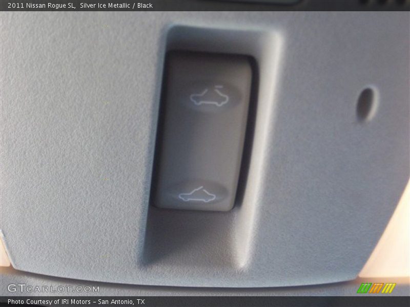 Silver Ice Metallic / Black 2011 Nissan Rogue SL