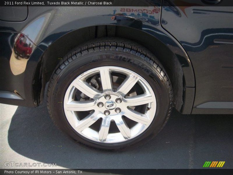 Tuxedo Black Metallic / Charcoal Black 2011 Ford Flex Limited