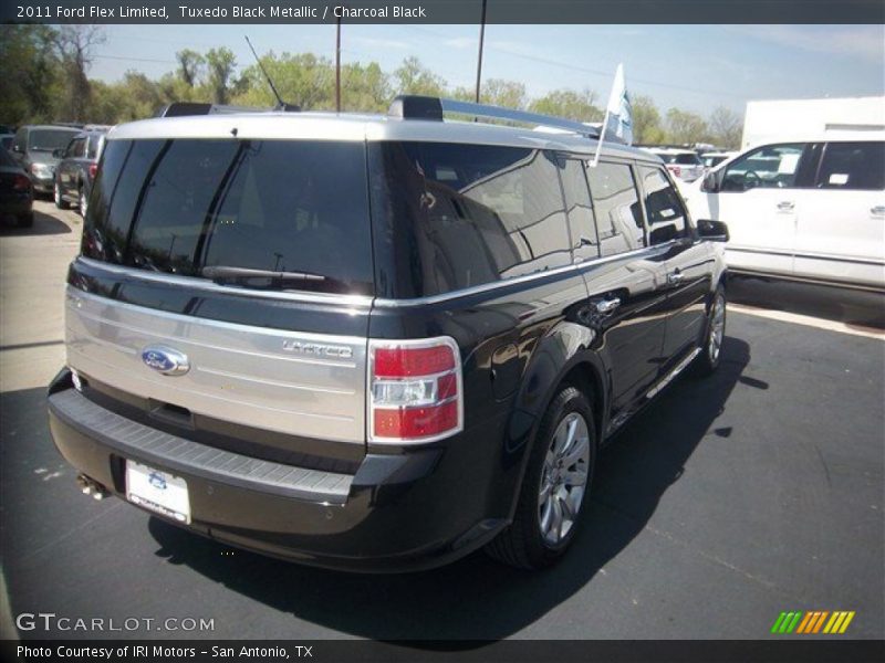 Tuxedo Black Metallic / Charcoal Black 2011 Ford Flex Limited