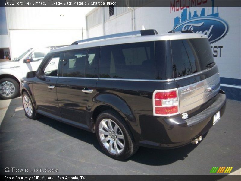 Tuxedo Black Metallic / Charcoal Black 2011 Ford Flex Limited