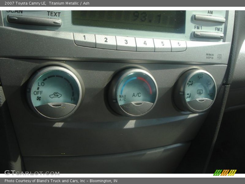 Titanium Metallic / Ash 2007 Toyota Camry LE