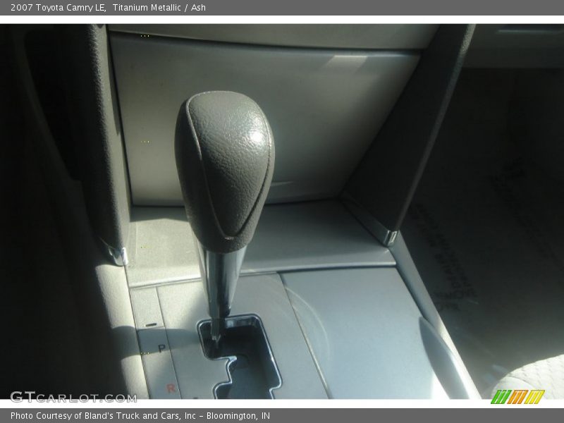 Titanium Metallic / Ash 2007 Toyota Camry LE