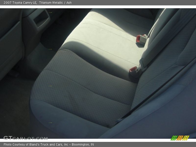 Titanium Metallic / Ash 2007 Toyota Camry LE