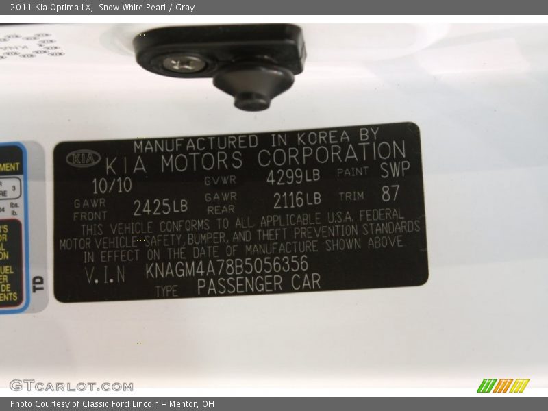 Snow White Pearl / Gray 2011 Kia Optima LX