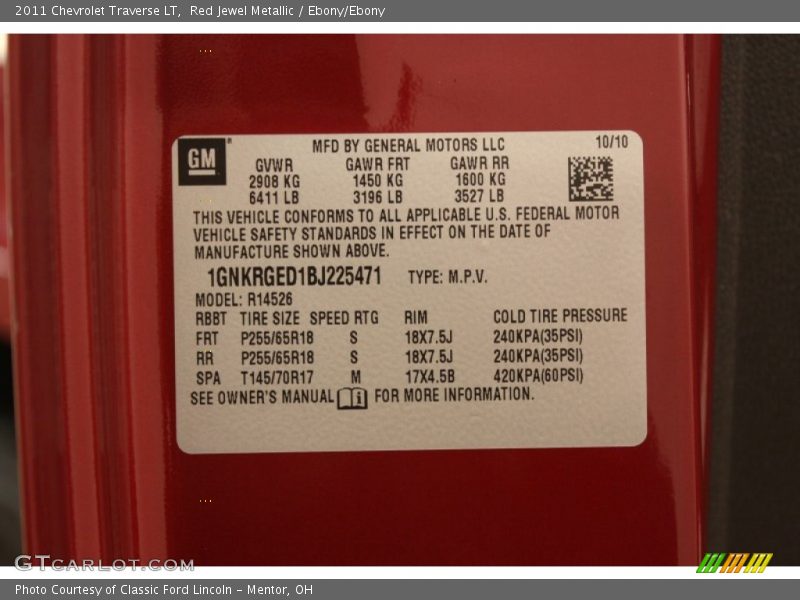 Red Jewel Metallic / Ebony/Ebony 2011 Chevrolet Traverse LT
