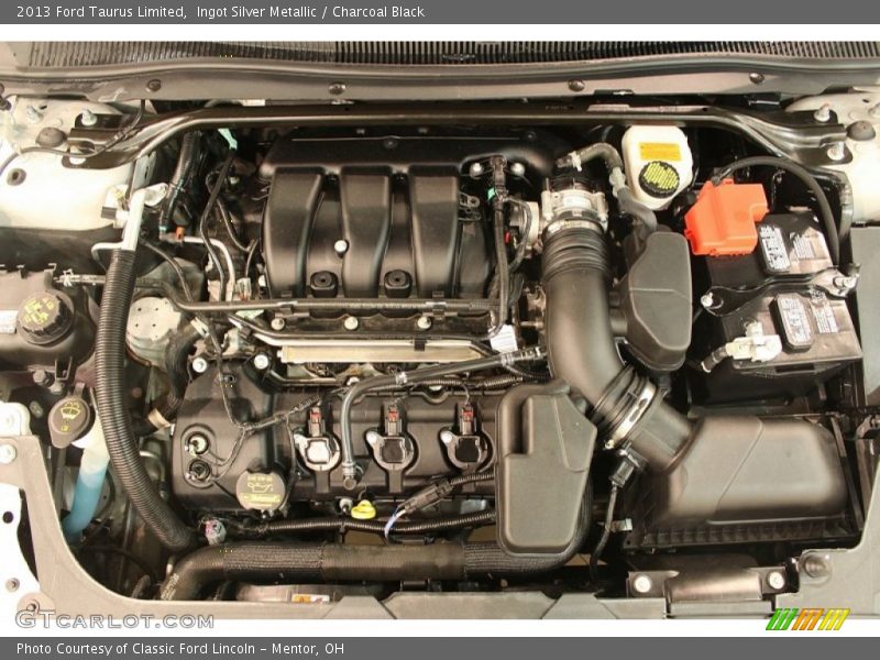 Ingot Silver Metallic / Charcoal Black 2013 Ford Taurus Limited