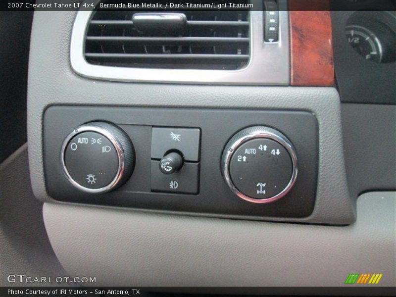 Controls of 2007 Tahoe LT 4x4