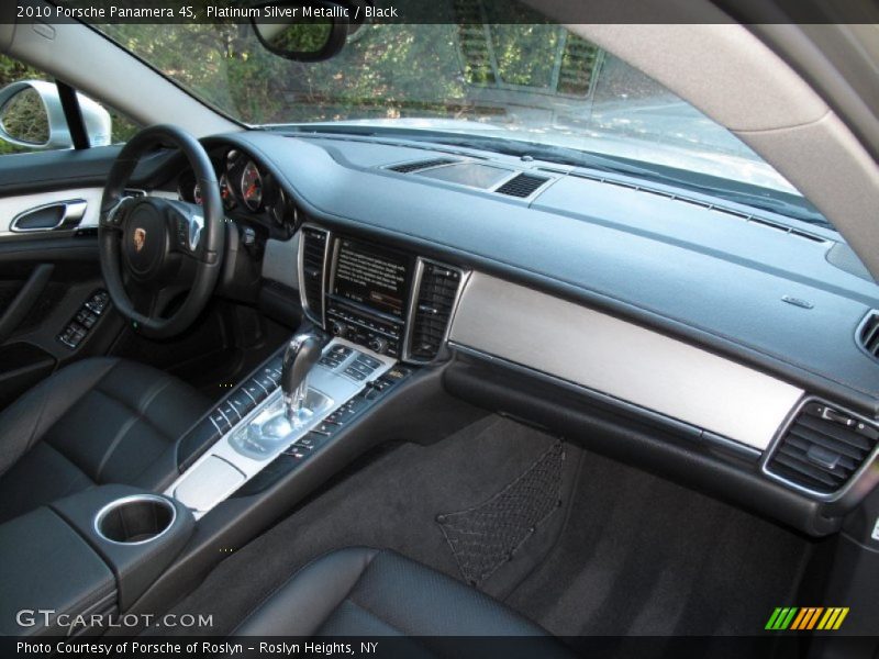Dashboard of 2010 Panamera 4S