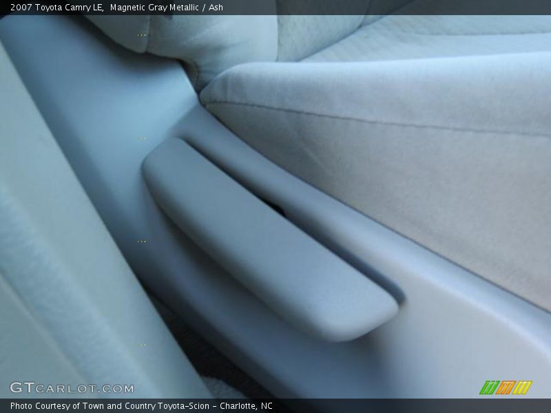 Magnetic Gray Metallic / Ash 2007 Toyota Camry LE