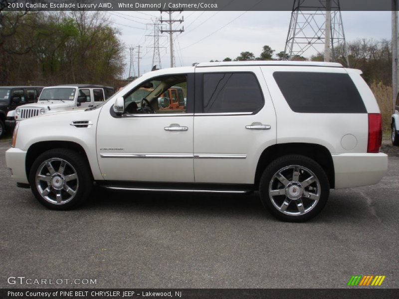 White Diamond / Cashmere/Cocoa 2010 Cadillac Escalade Luxury AWD