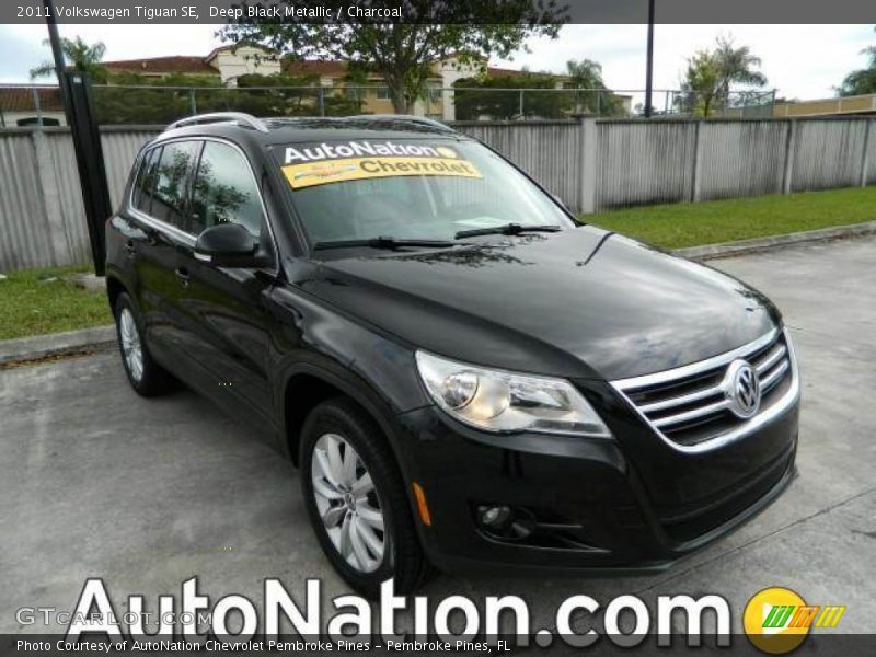 Deep Black Metallic / Charcoal 2011 Volkswagen Tiguan SE
